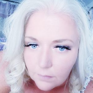 Meet your Posher, Nicola